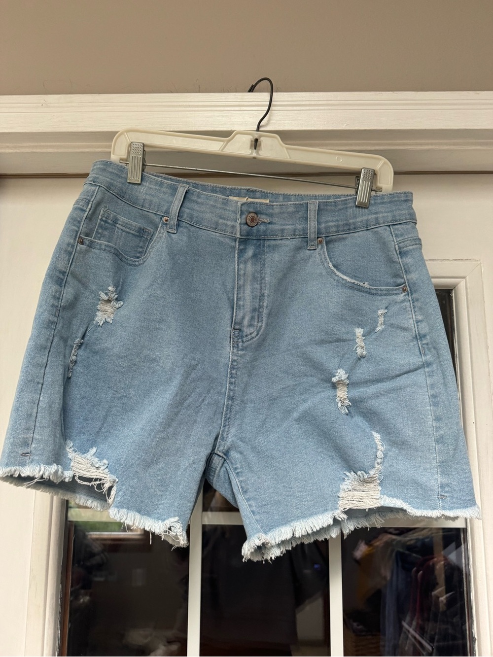 NWT Luvamia Distressed Denim Shorts High Waisted Frayed Raw Hem XL